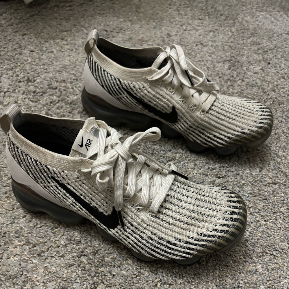 Nike Air Vapormax Flyknit 7/8.5 sneakers